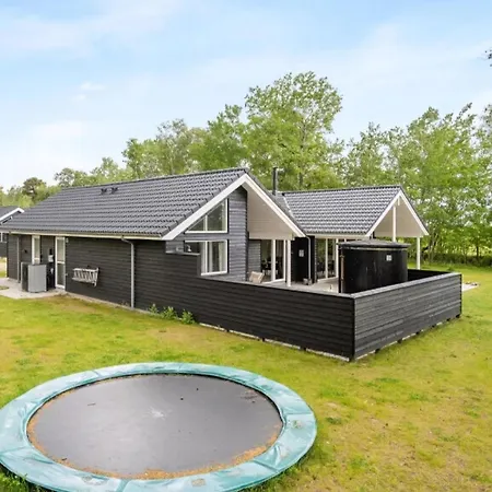 Villavilla 519 - Marielyst, Lollandfalstermon * Bøtø By